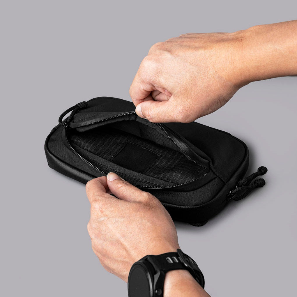 Alpaka Bravo Passport Pouch