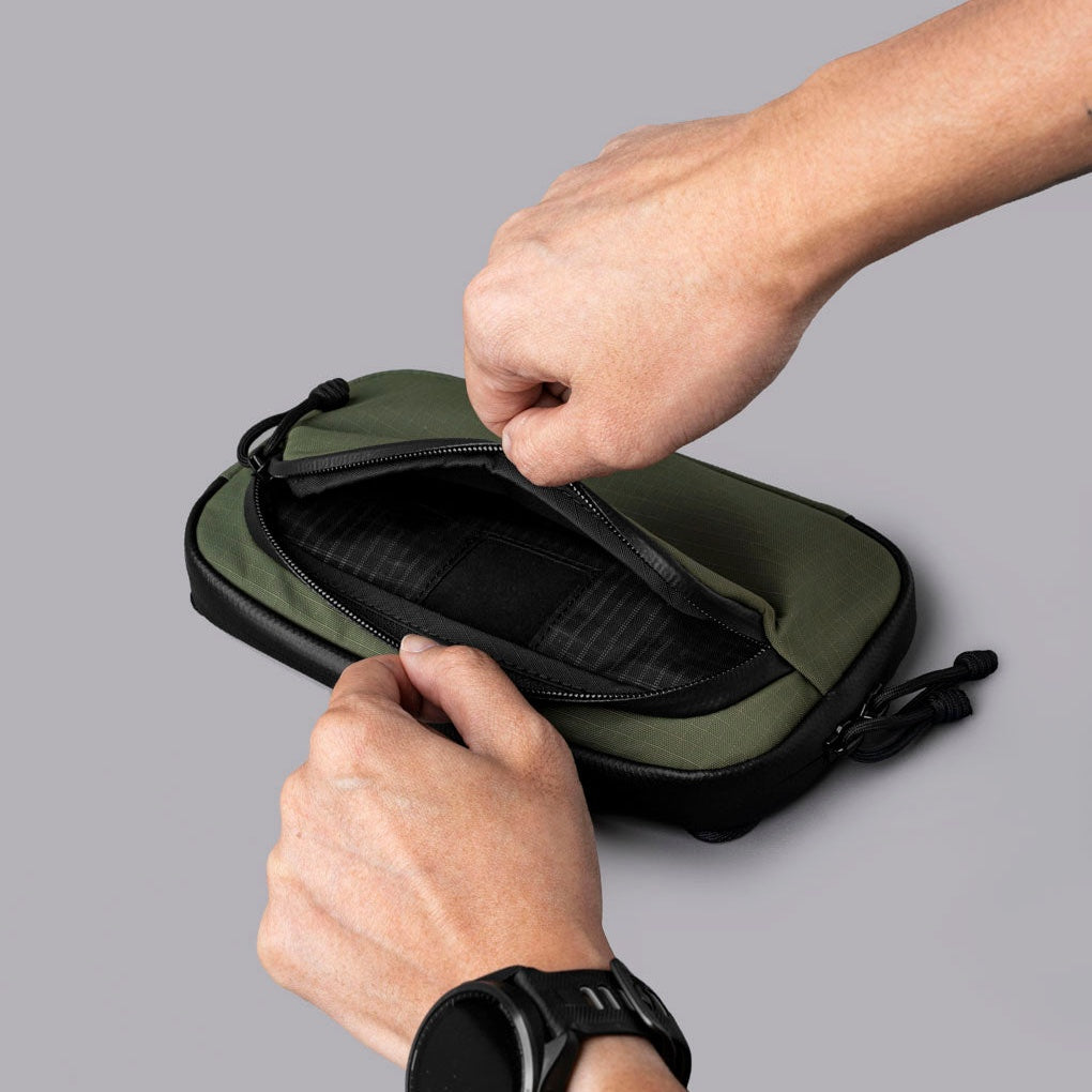 Alpaka Bravo Passport Pouch