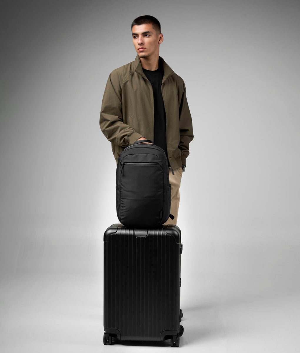 Alpaka Essential Pro 22 L Backpack