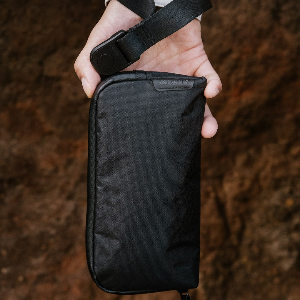 Alpaka Flight Pouch