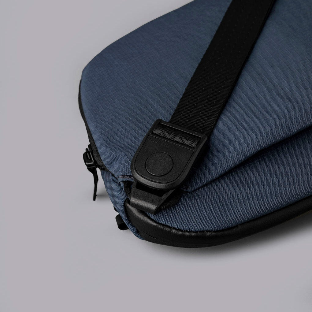 Alpaka Flight Sling Pro 2.5 L