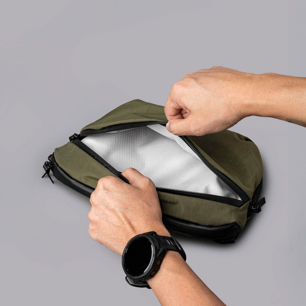 Alpaka Flight Sling Pro 2.5 L