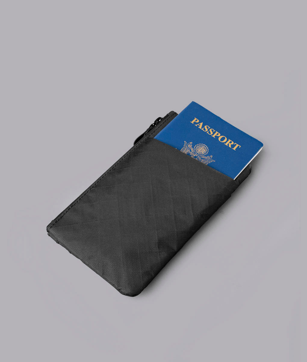 Alpaka Zip Clutch