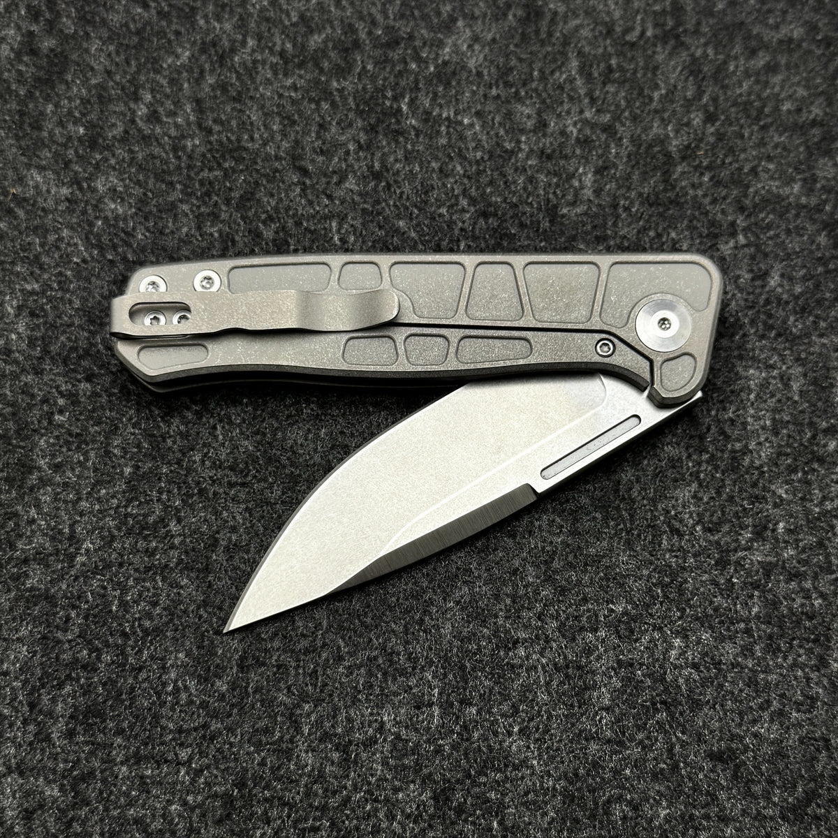 CornCraft Neutron Star Era-2 Nail Groove Knife