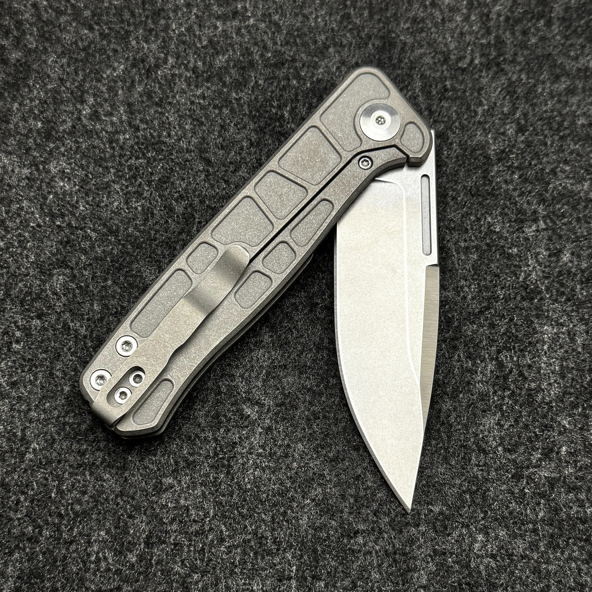 CornCraft Neutron Star Era-2 Nail Groove Knife