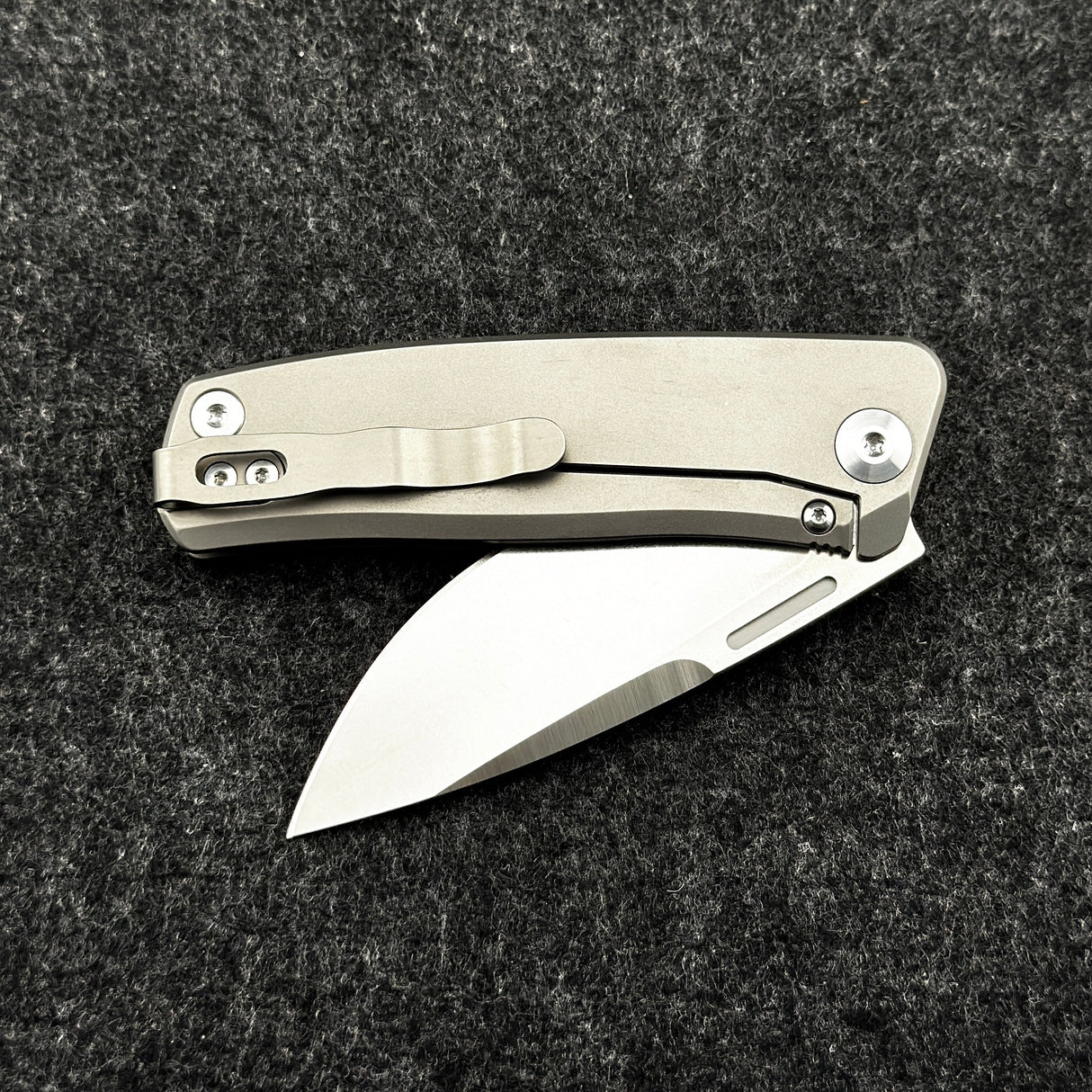 CornCraft Redshift Nail Groove Knife