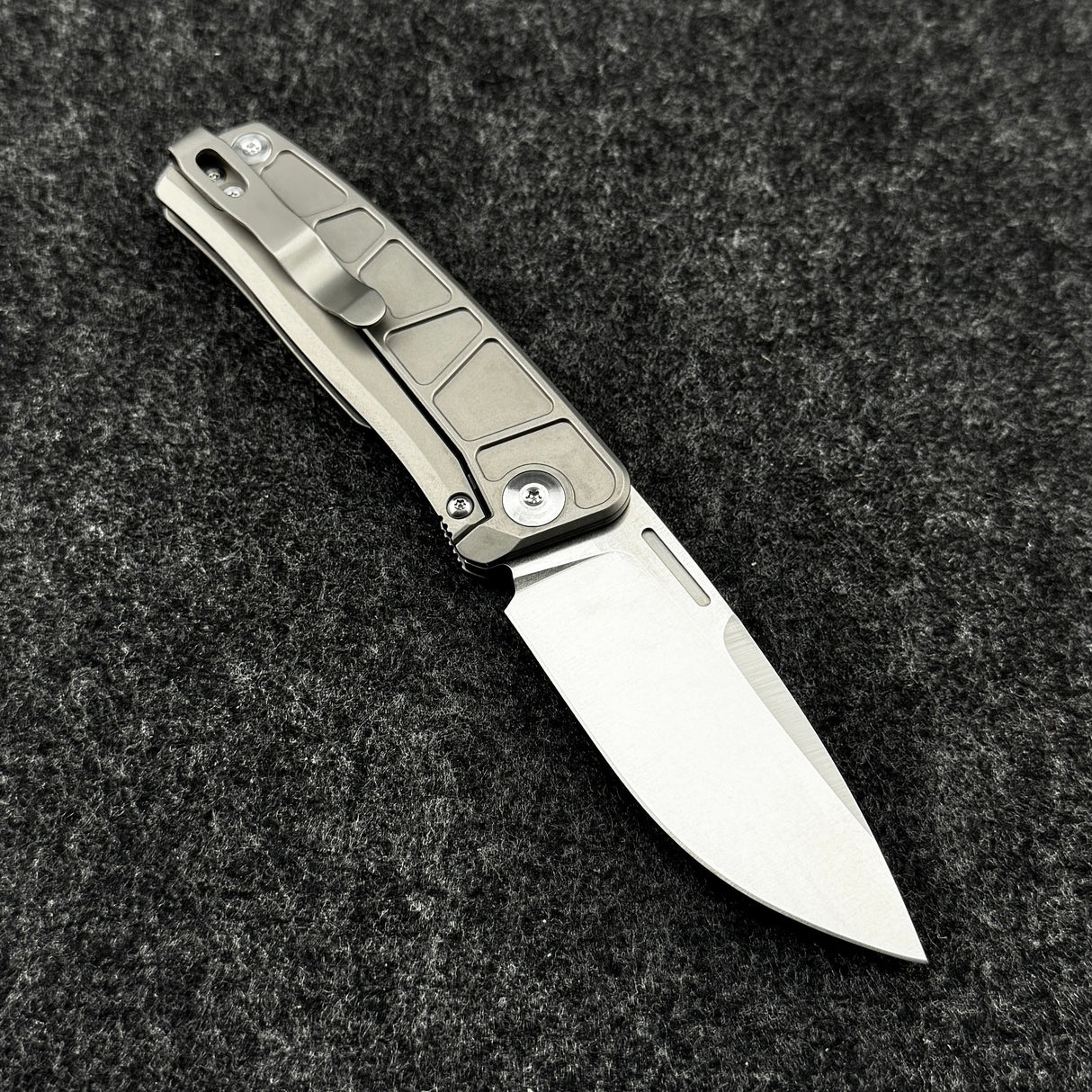 CornCraft Redshift Nail Groove Knife