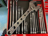 CountyComm Adjustable Wrench Titanium 18"