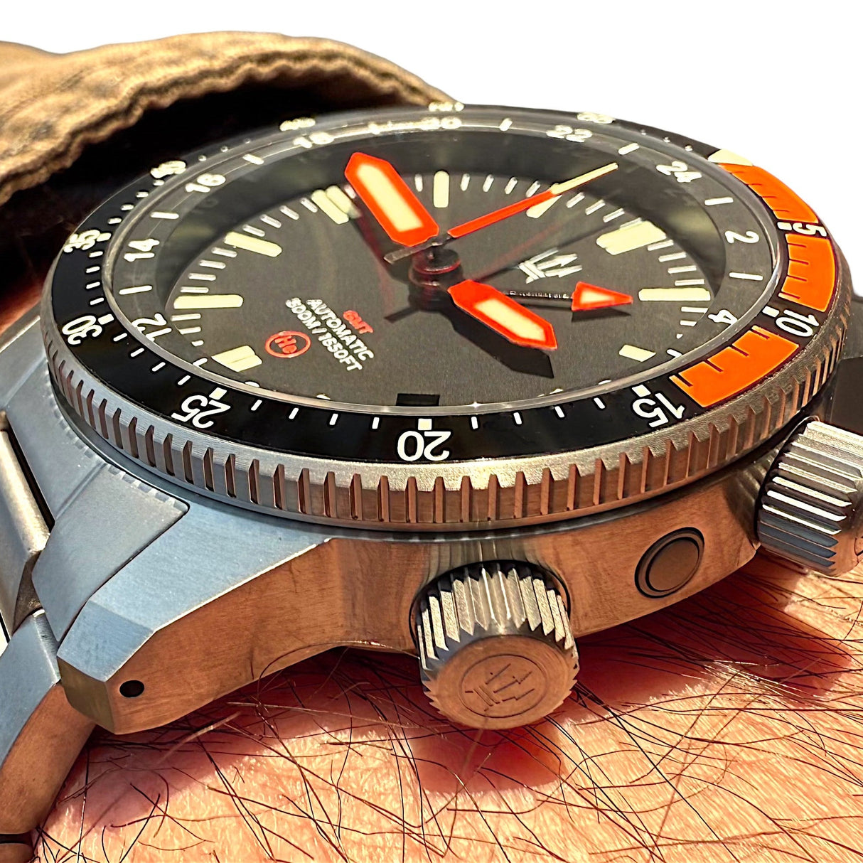 CountyComm Alto Mare 9075 GMT Watch