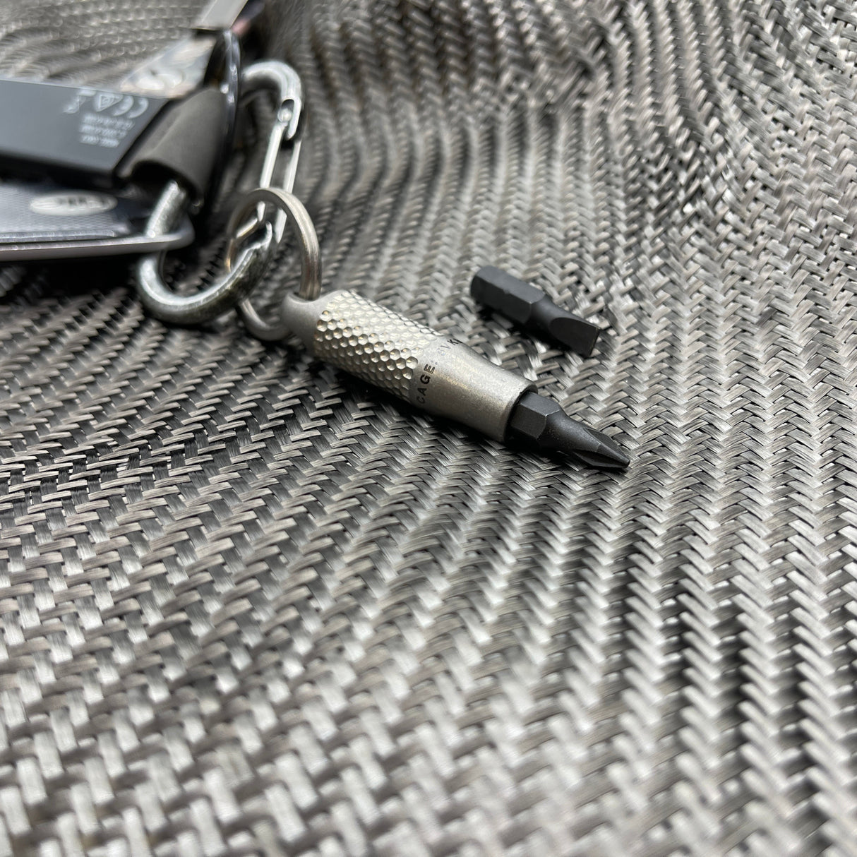 CountyComm Nub Titanium Screwdriver