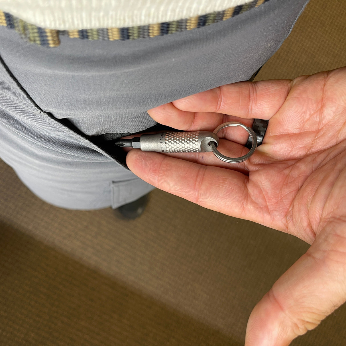 CountyComm Nub Titanium Screwdriver