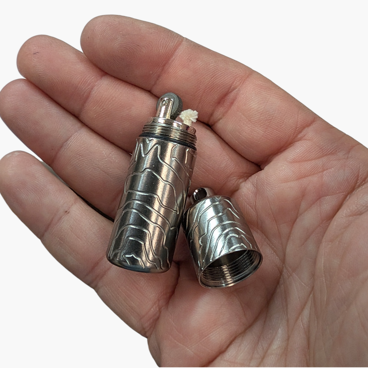 CountyComm Peanut XL Titanium Lighter (Gen 4 Topo)