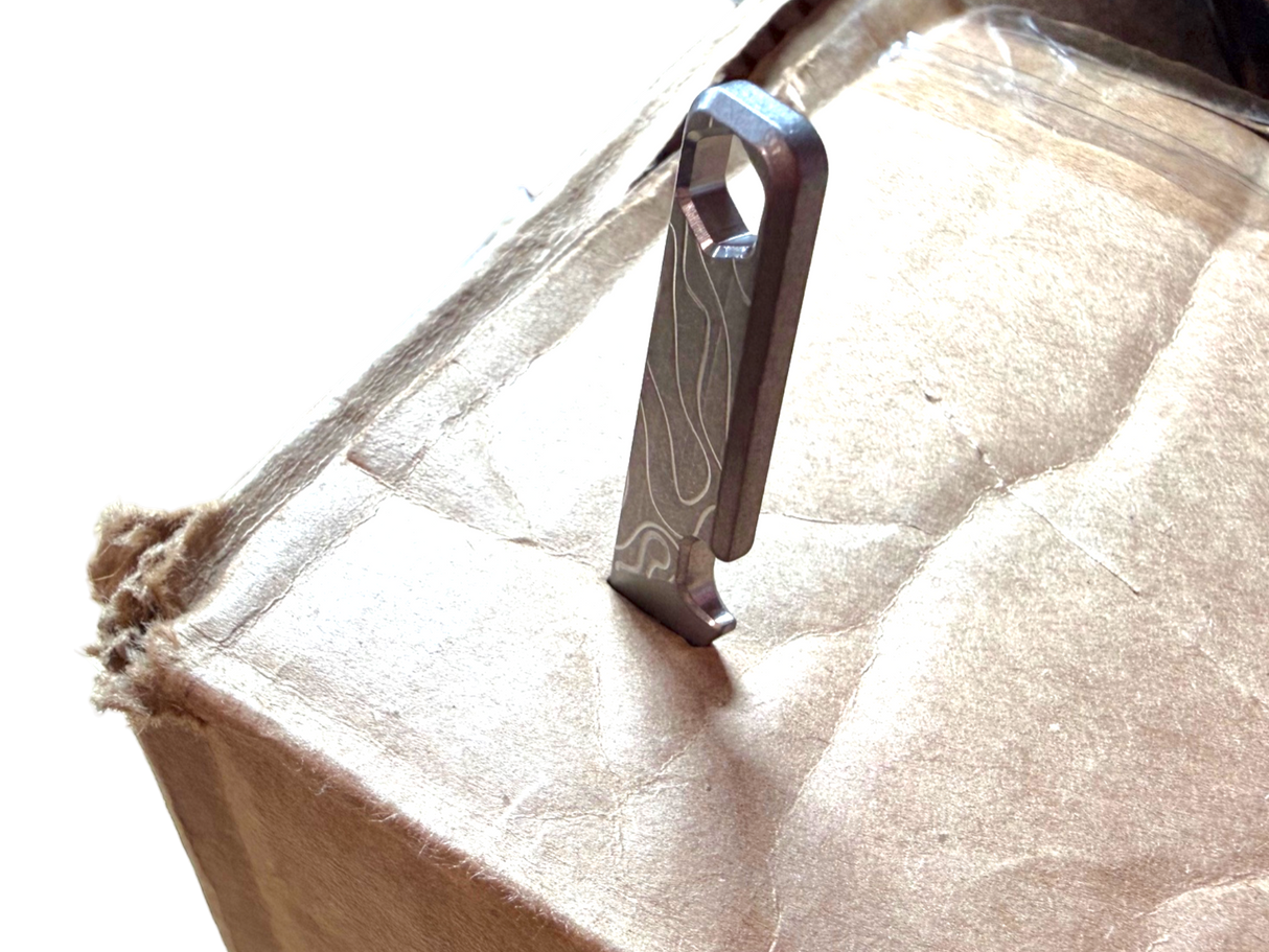 CountyComm Wedg-E Titanium Pry Tool