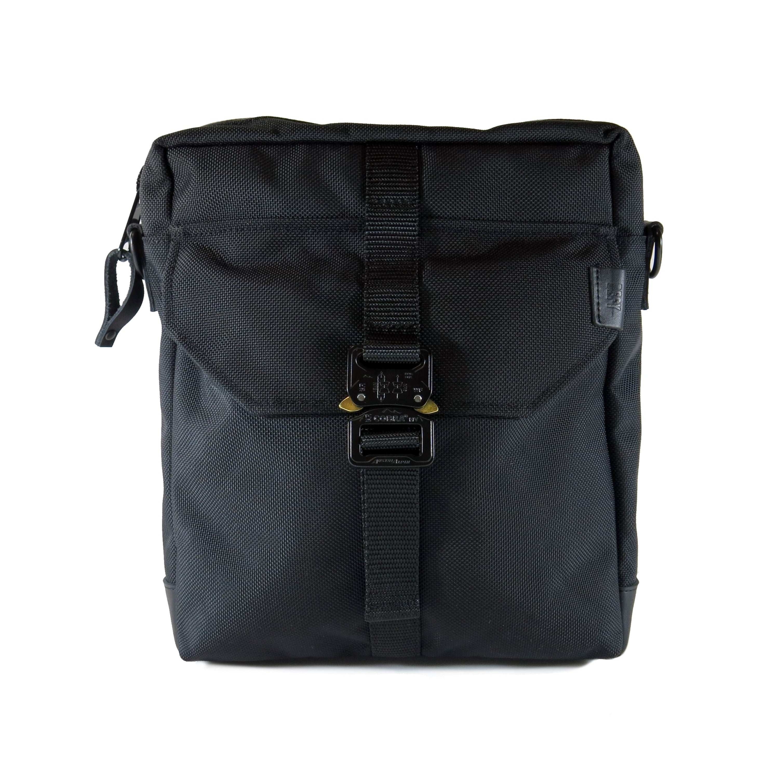 Defender DayTripper Shoulder Bag