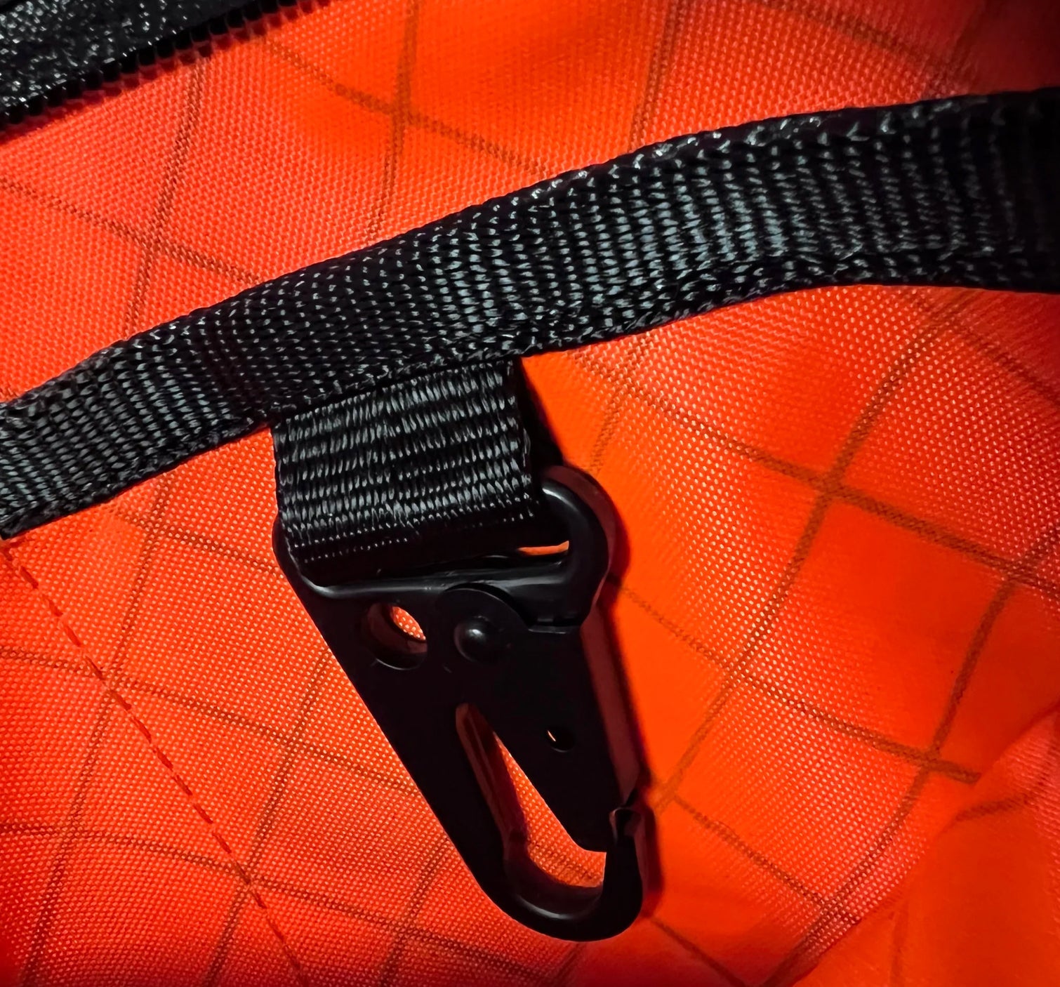 Defy Slim Briefcase – Mukama