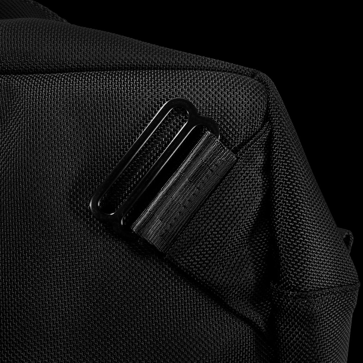 Defy The Ultimate Crossbody Strap Cobra®