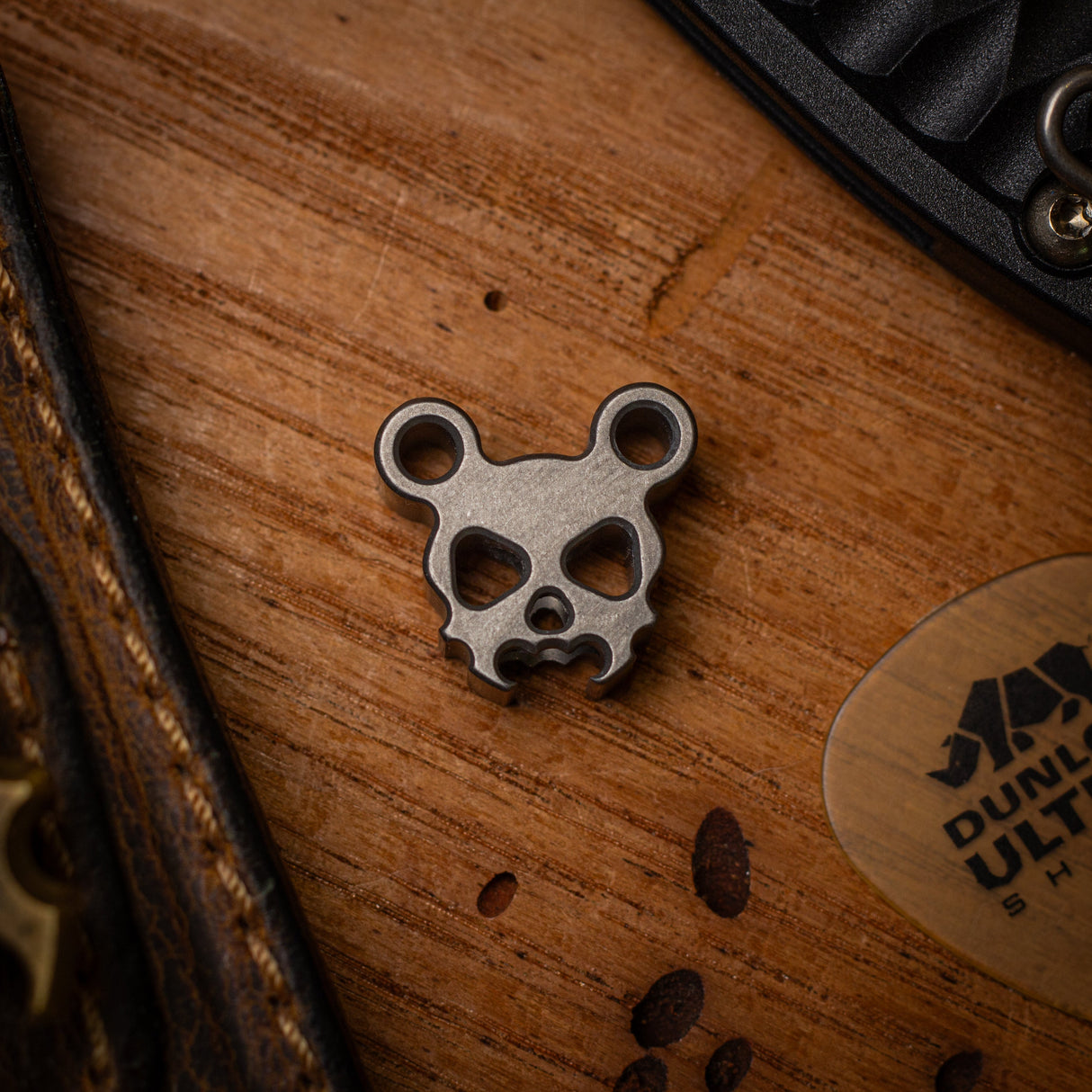 GiantMouse Morbid Mouse Bead Titanium