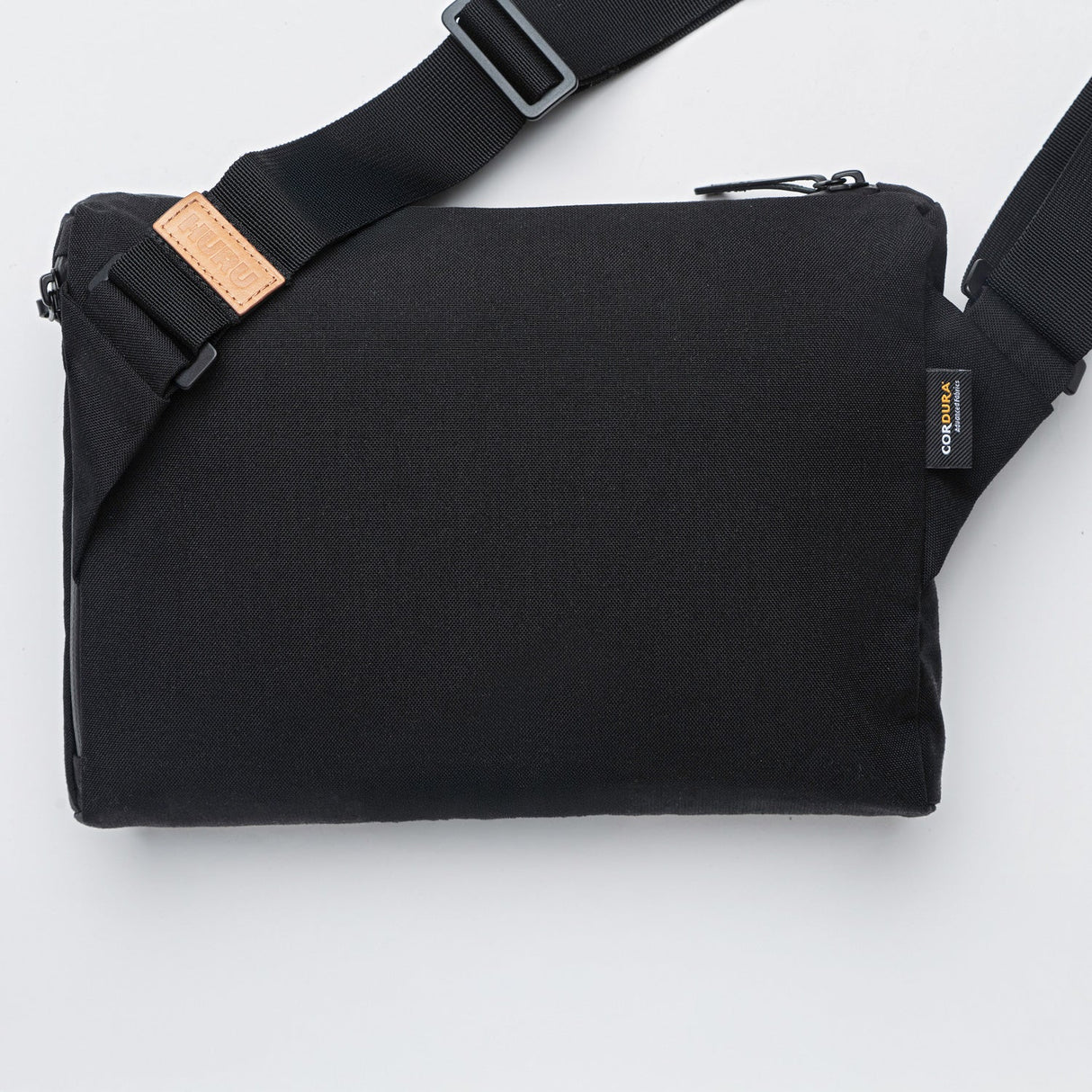 Huru Crossbody 2 L
