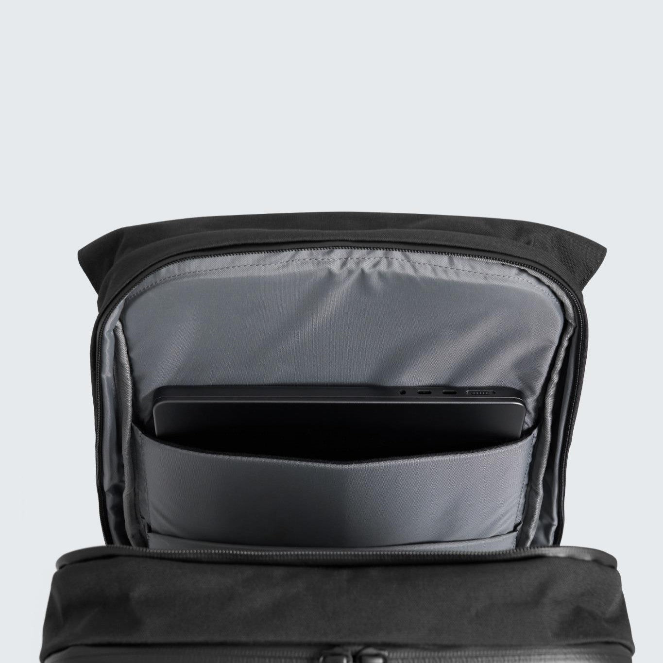 Huru Model H2 22 L Backpack – Mukama