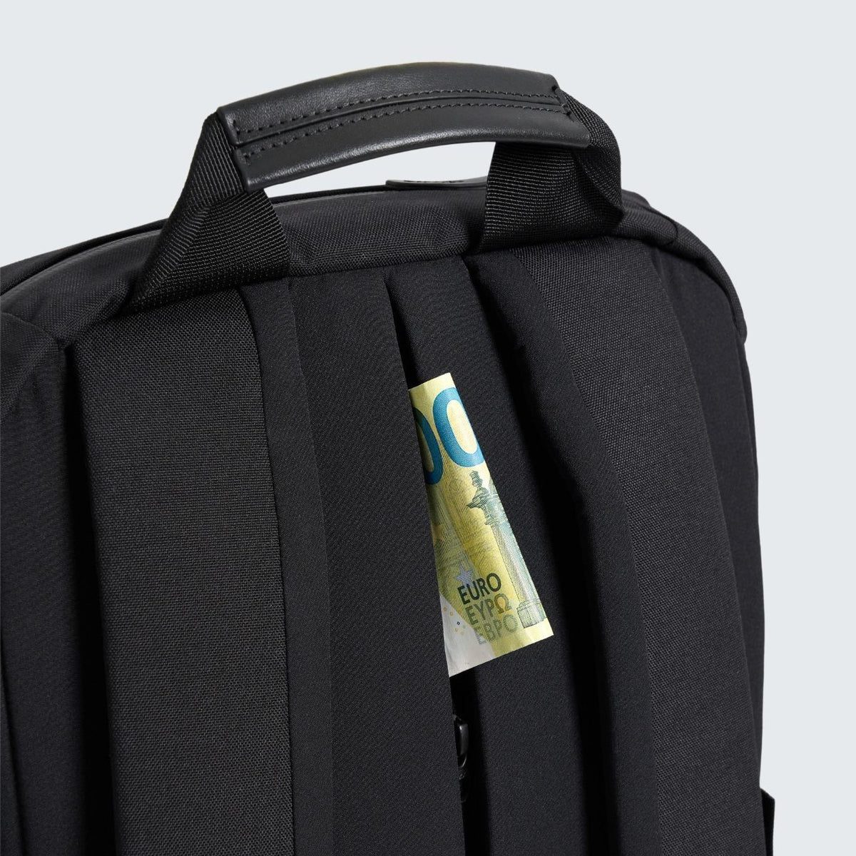 Huru Model H2 22 L Backpack