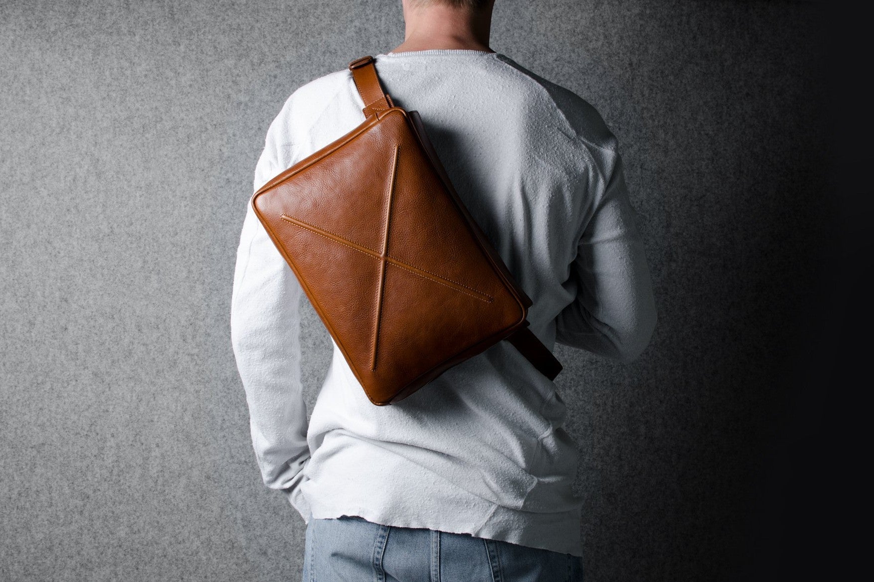 その他 HARD GRAFT flatpack macbook ipad abrAsus Flat Pack - Slim Messenger Laptop Bag for MacBook or iPad