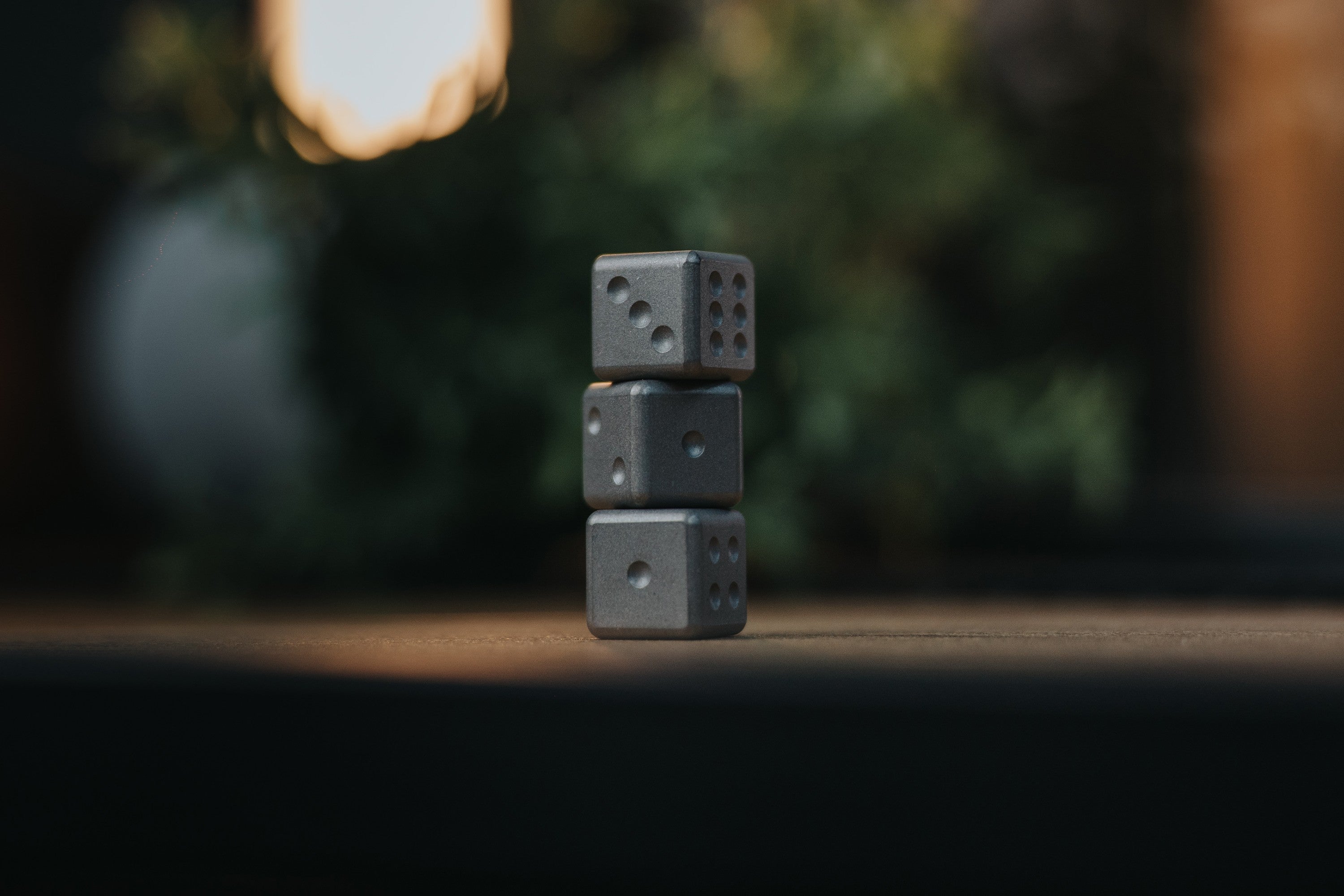Mukama Titanium Dice V2 3-Pack
