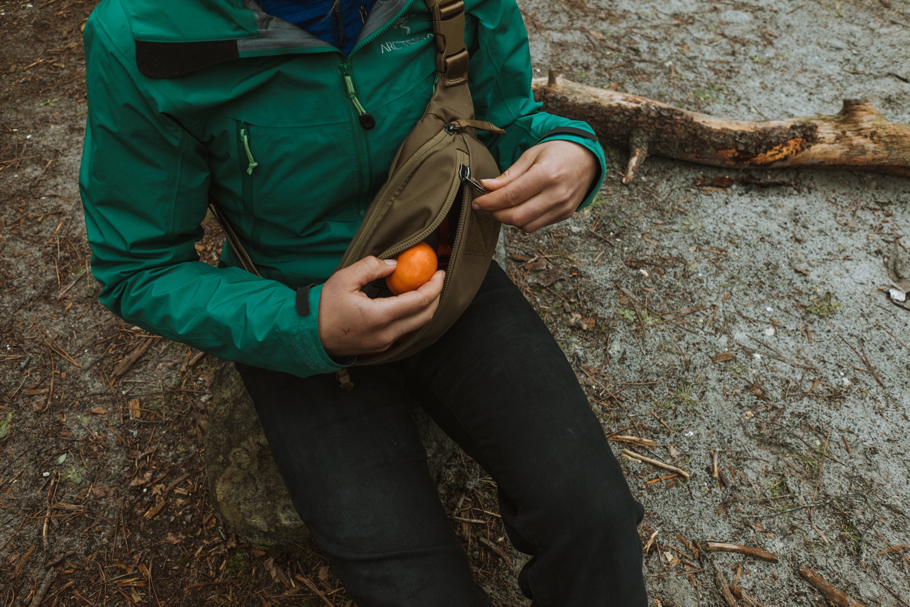Evergoods Civic Access Sling 2 L – Mukama