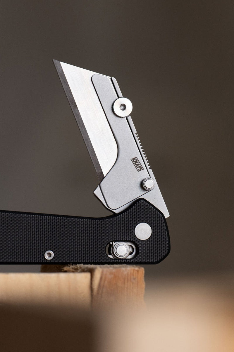 Knafs Yuti Utility Knife