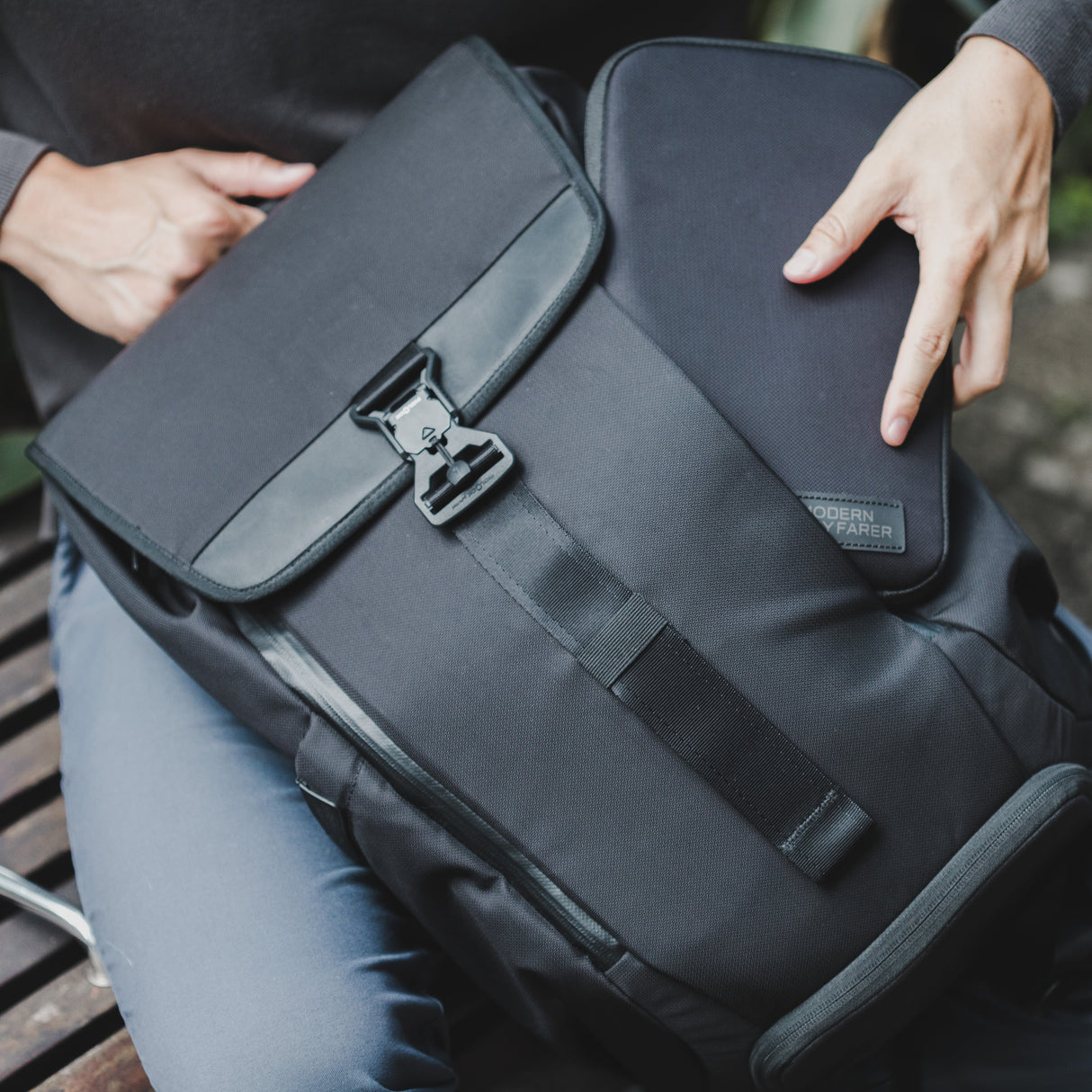 Modern Dayfarer Dayfarer Tech Pouch