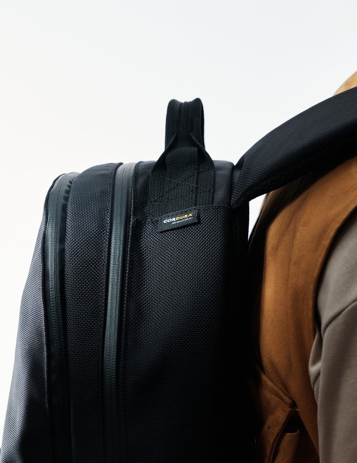 the-brown-buffalo-standard-issue-backpack-bag-edc-weather-resistant-everyday-use-cordura-1050d-ballistic-nylon-black14_edited.jpg