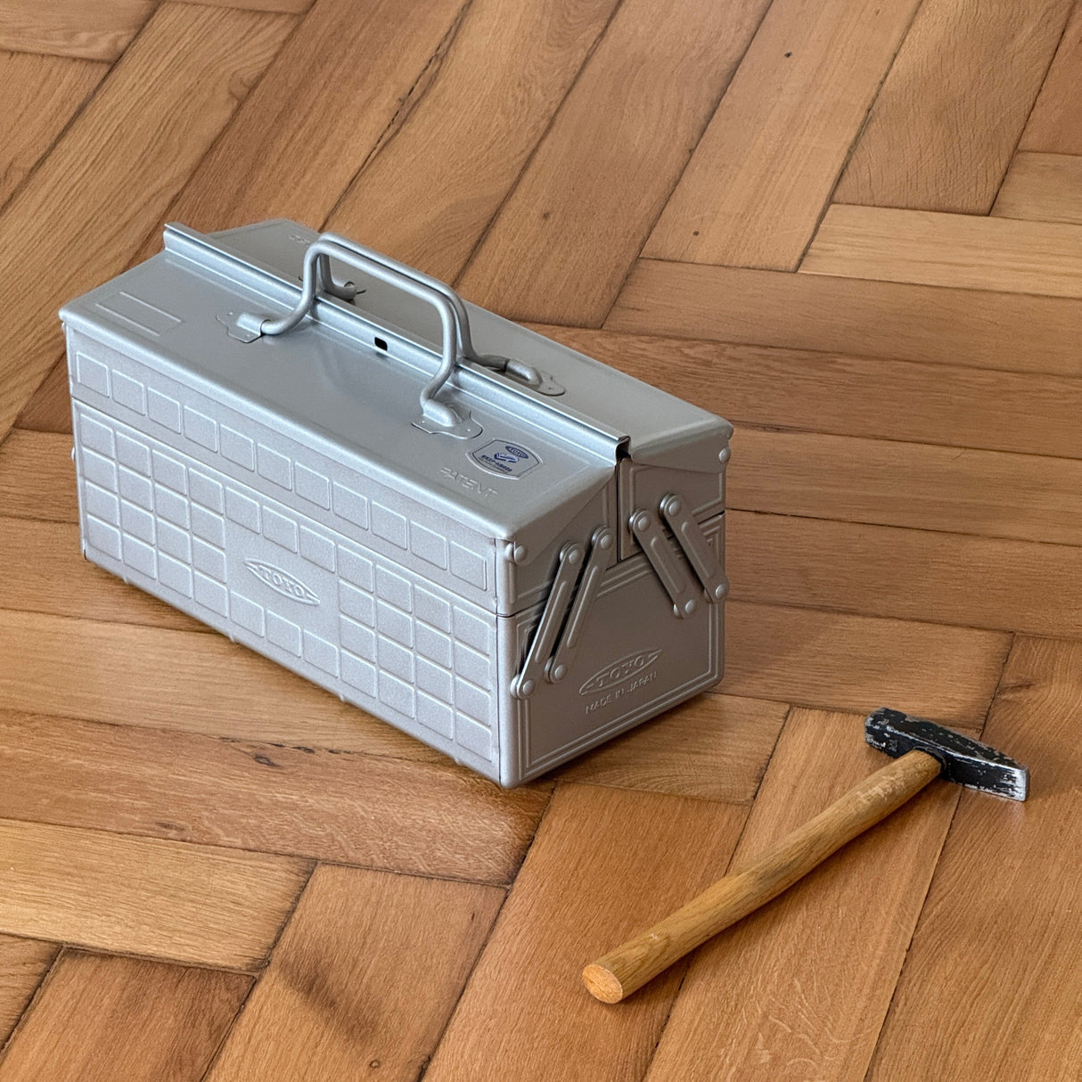 Toyo Steel Cantilever Toolbox ST-350