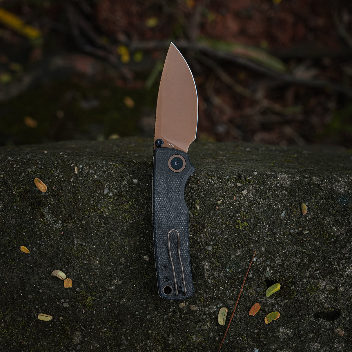 Vosteed Porcupine Thumb Stud Knife