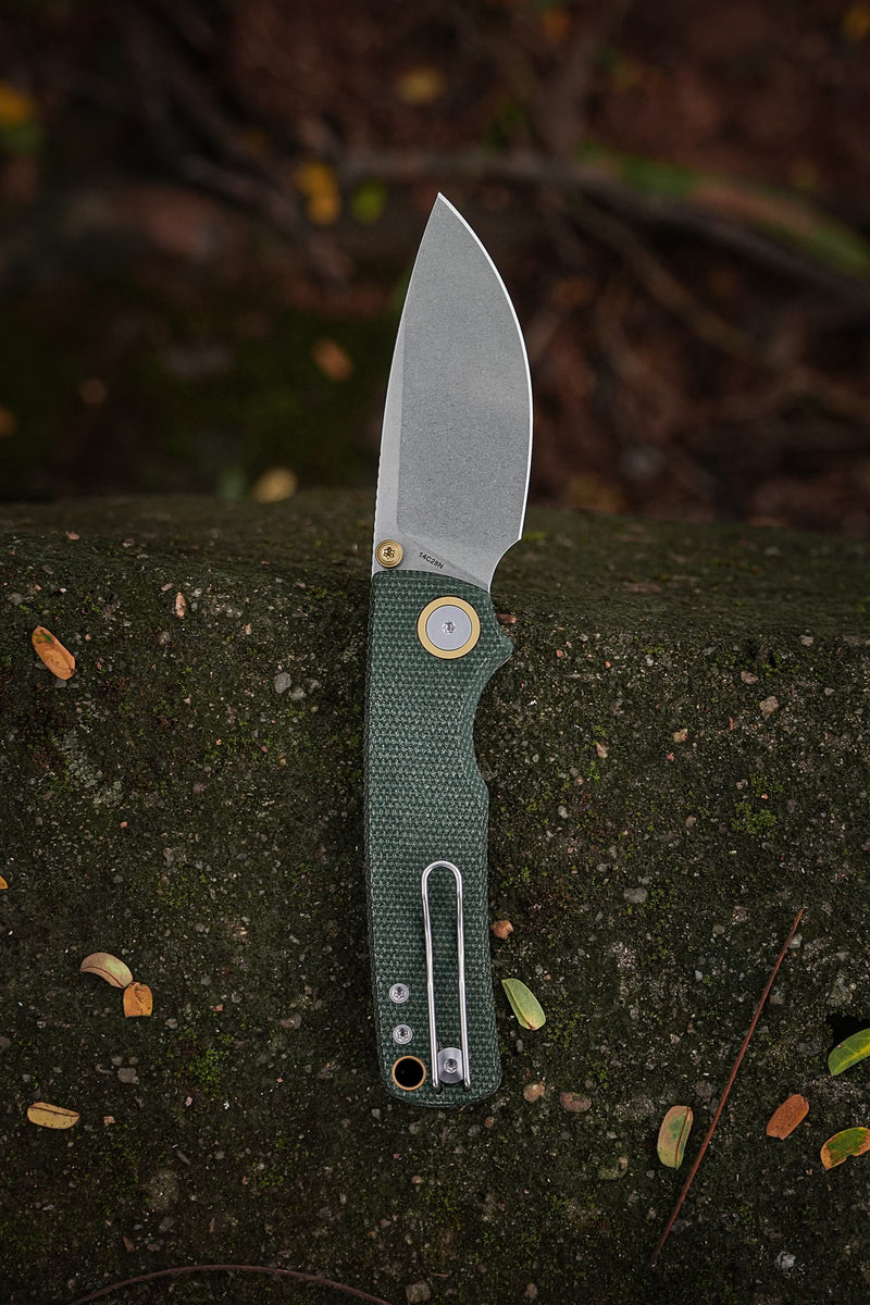 Vosteed Porcupine Thumb Stud Knife